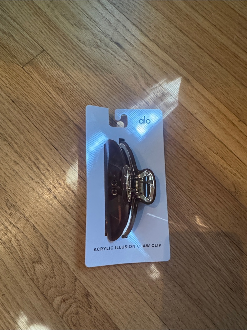 ALO Yoga Brown Acrylic Illusion Claw Clip